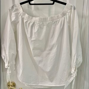 ABERCROMBIE & FITCH OFF THE SHOULDER SHIRT 👚